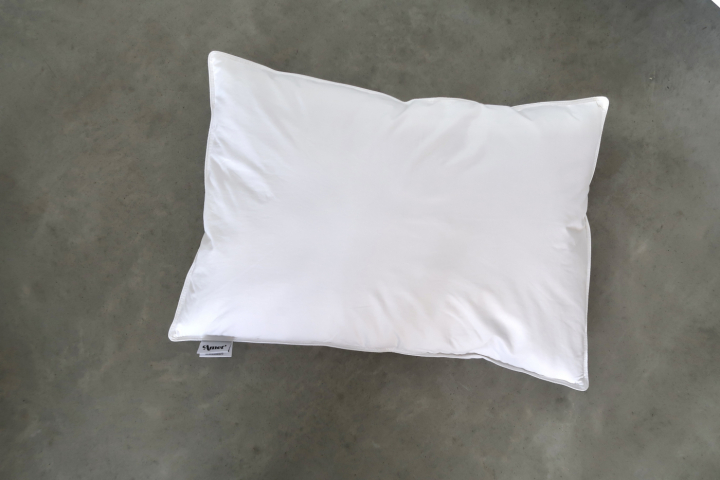 PILLOW 50x70 SUPER FIBER - 1170 gram in the group See all - Bed at Amet & Partners AB (Art108)