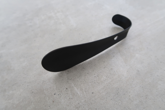 SHOE HORN 16CM